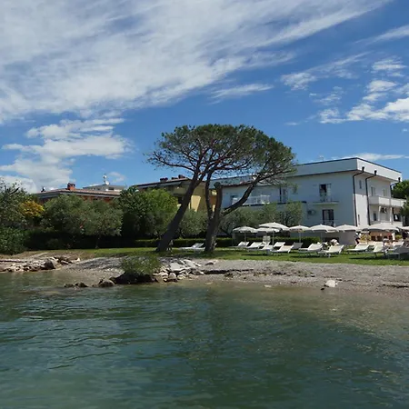 Hotel Saviola-3