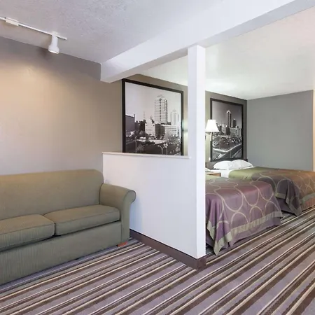 Super 8 By Wyndham Bernalillo-3