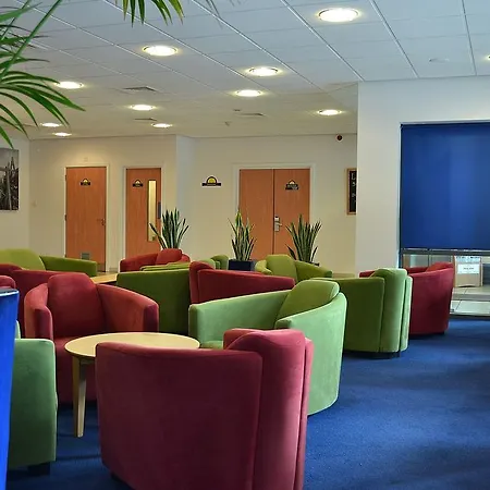 Days Hotel Derby-2