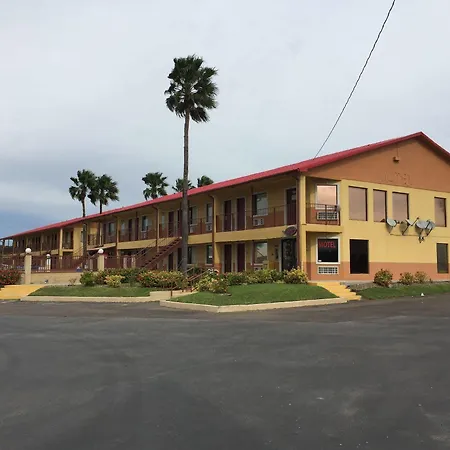 Deluxe Inn Airport-3