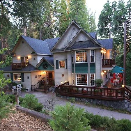 Mccaffrey House Bed And Breakfast Inn-2