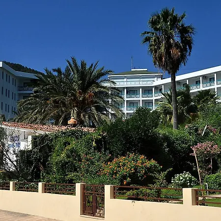 Tropical Hotel-3