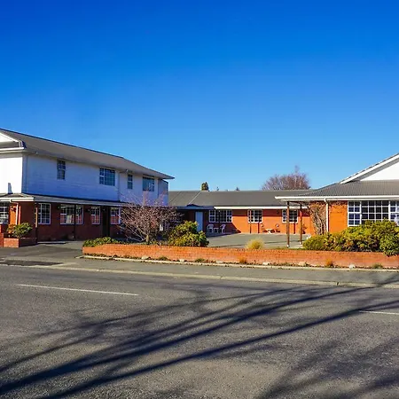 Colonial Motel-3