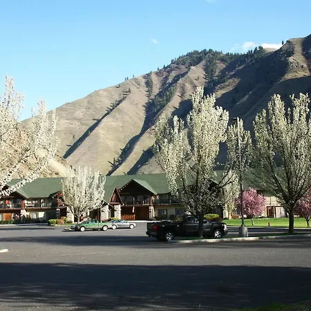 Salmon Rapids Lodge-3