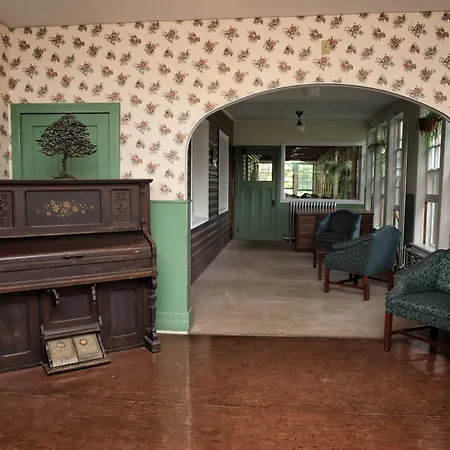 Pine Lodge-2