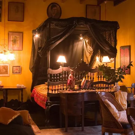 Helgasfolly Anti Hotel Residence-2