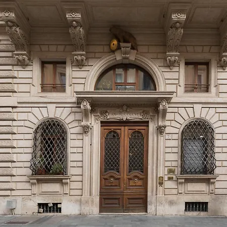Affreschi Su Roma Luxury B&B-3