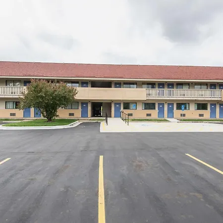 Motel 6-Overland Park, Ks-2