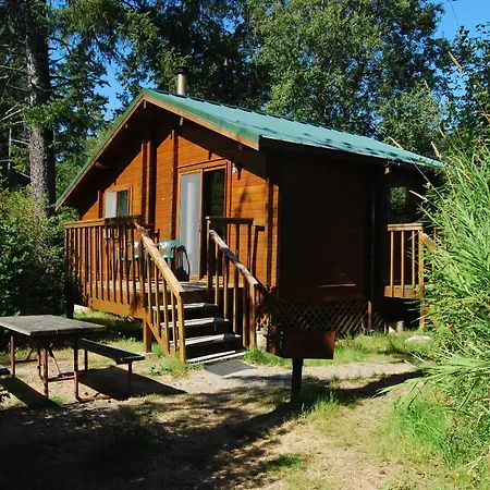 La Conner Camping Resort Beach Cabin 1-2