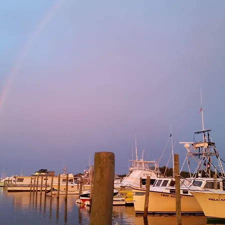 Breakwater Inn-3