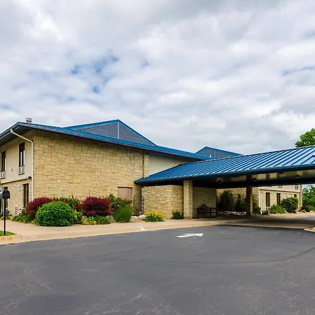 Quality Inn & Suites-3