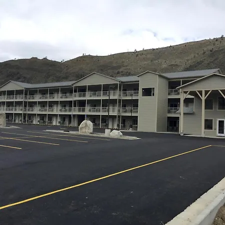 Yellowstone Big Rock Inn-3