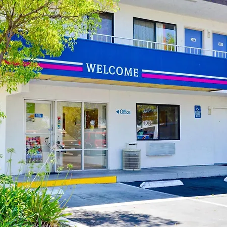 Motel 6 - Santa Nella, On I-5-2