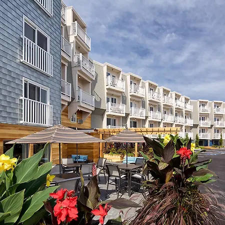 Rockland Harbor Hotel-3