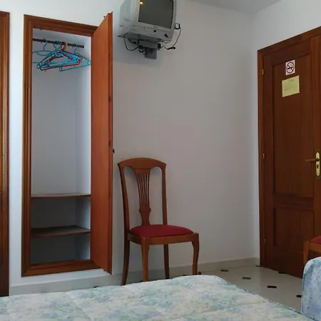 Hotel La Encina Celorio Llanes Parking-3