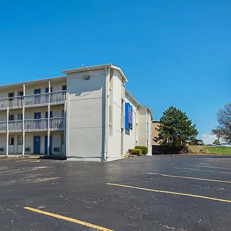 Motel 6-Blue Springs, Mo-2