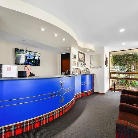 William Macintosh Motor Lodge-3