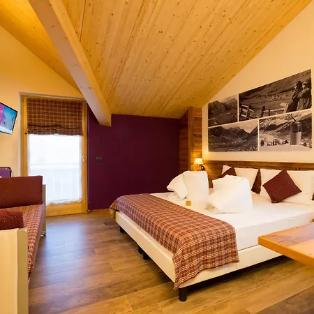 Green Rose-2