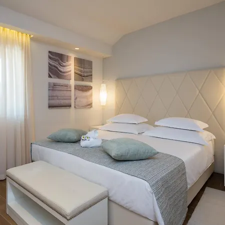 Balatura The Fine Bed&Breakfast Split-3