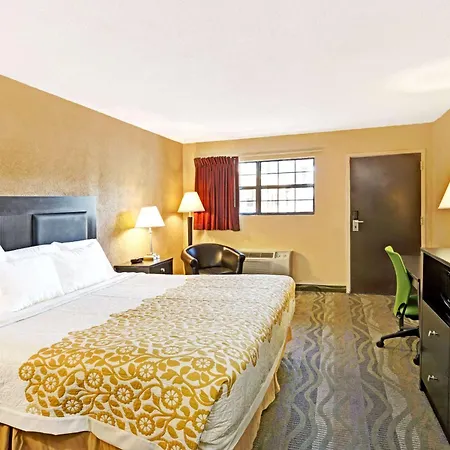 Days Inn By Wyndham Cherokee Near Casino-2