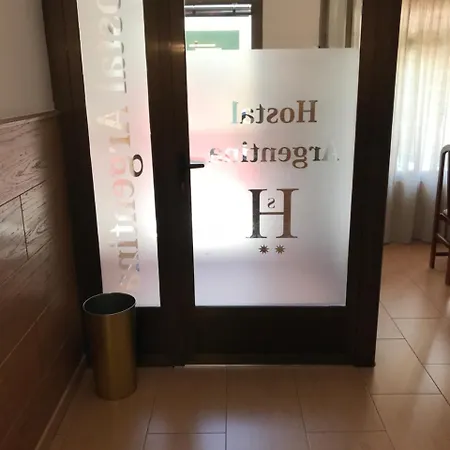 Hostal Argentina En Caceres-2