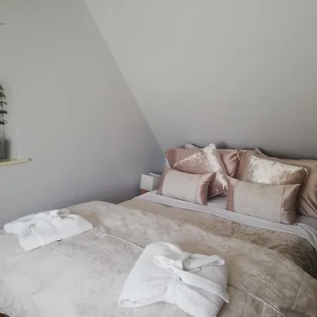 Troy House-3