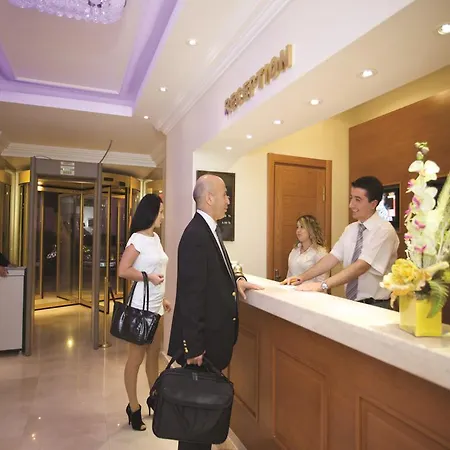 The City Hotel-2
