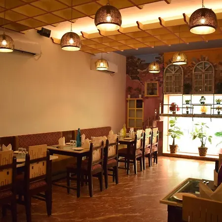 Hotel Hari Vilaas-2