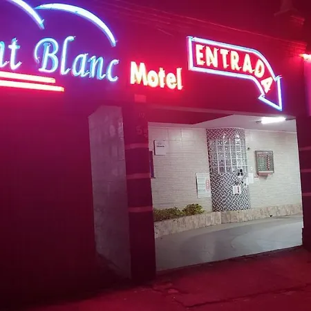 Motel Mont Blanc Gru-3