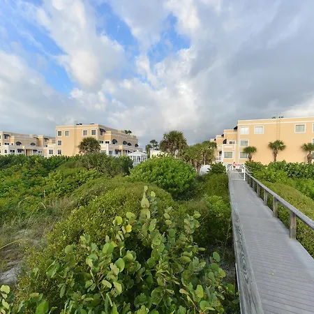 Royal Mansions Resort-2