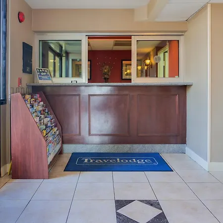 Travelodge Inn & Suites By Wyndham Gardena Ca-2