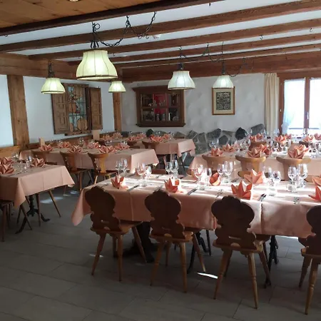 Hotel Alphorn-2