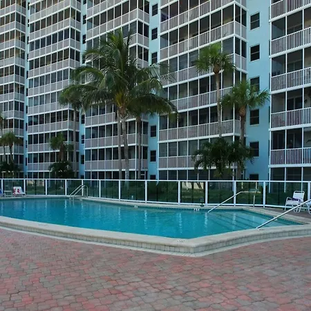 Crystal Sands By Beachside Management-3