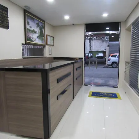 Hotel Ideal Fliper Com Estacionamento Gratis Para Carro Pequeno Altura Padrao "Internet Fibra"-3