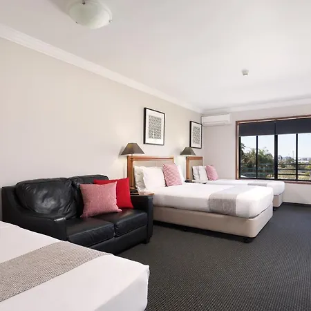 Ramada By Wyndham Brisbane Windsor-2
