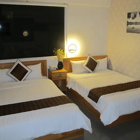 Mr Rot'S Secret Hotel-3