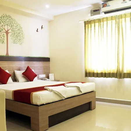 Hotel Green Trees-3