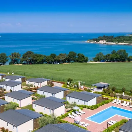 Camping Adria Mobile Homes In Camping Kastanija-2