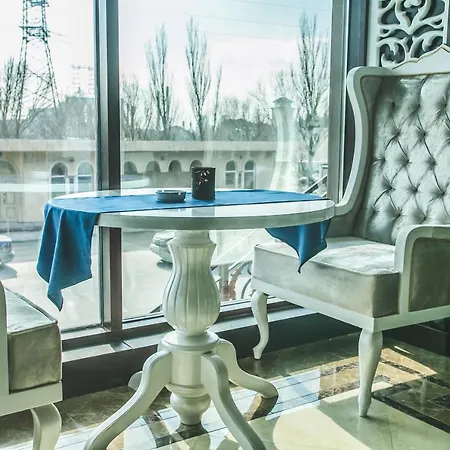 Emerald Hotel Baku-3