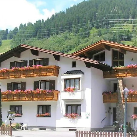 Haus Fallesin-3