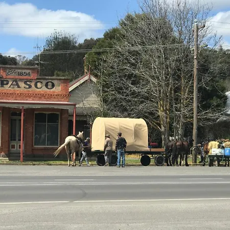 Eastern Hill Creswick-3