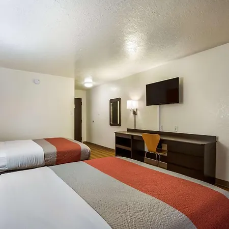 Motel 6 Houston North - Spring-3
