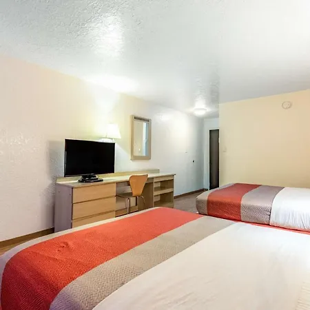 Motel 6 Houston North - Spring-2