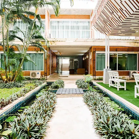 B2 Resort-2