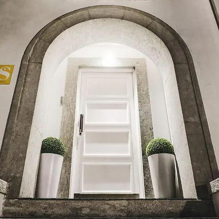 4U Lisbon Airport Suites-2