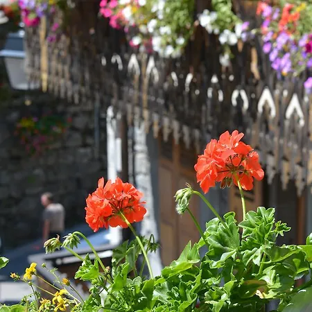 Hotel Rhodos Morzine-2