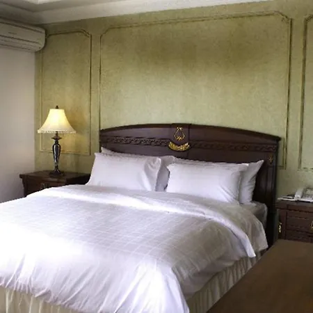 Four Seasons Place Pattaya-2