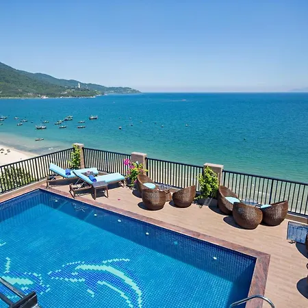 Seashore Hotel & Apartment-2
