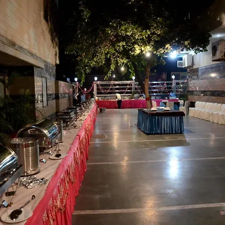 Hotel Basera Brij Bhoomi Vrindavan-3