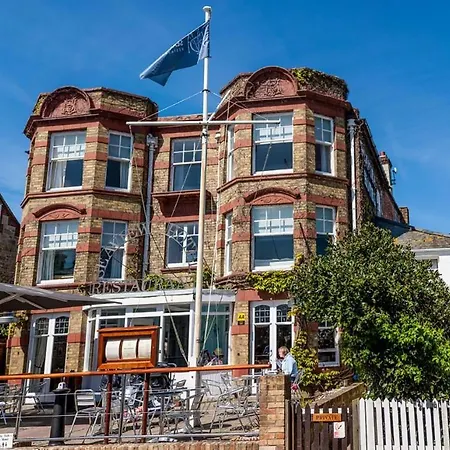 The Seaview Hotel And Restaurant-2